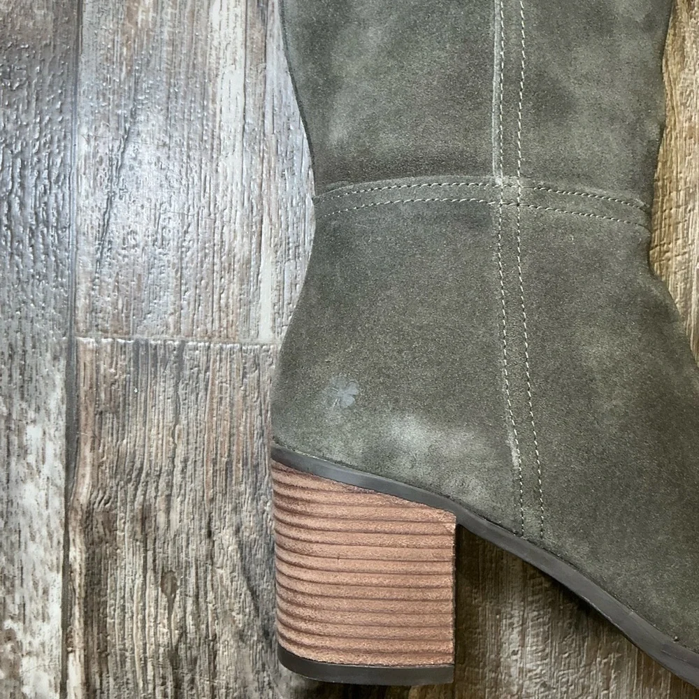 Lucky Brand chic versatile